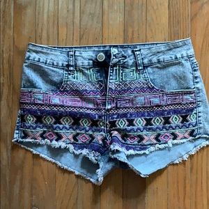 Super cute jean shorts